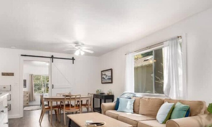 Ben Lomond Casa | 'Treehouse' in the Redwoods - sleeps 4!