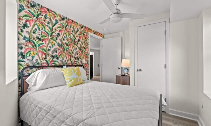 Windy Hill Apartamento | TreeHouse Lodge*Walk to Beach*Pet-Friendly (#105)
