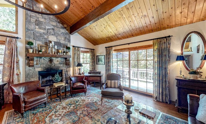 Running Springs Casa | Treetop Cottage