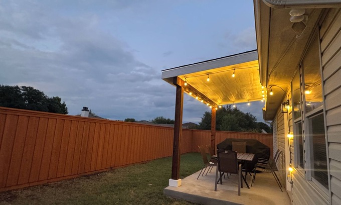 McKinney Casa | Tremendous space with covered patio in McKinney