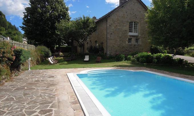 La Canourgue Casa | Tremoulis, gran albergue con piscina en La Canourgue Lozère