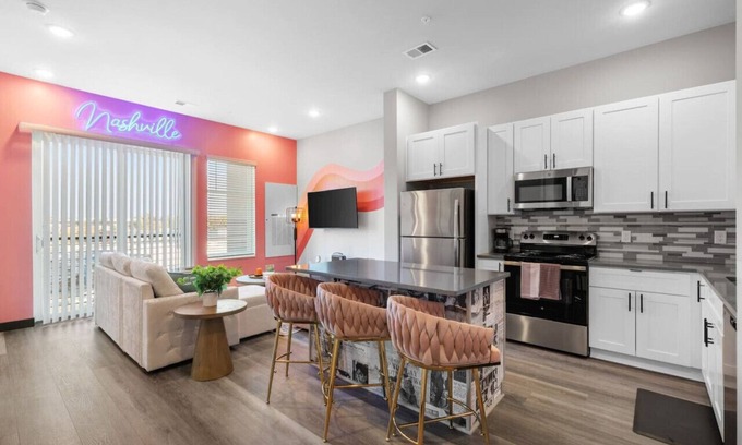 South Nashville Apartamento | Trendy 2BR Home in Nashville’s Heart
