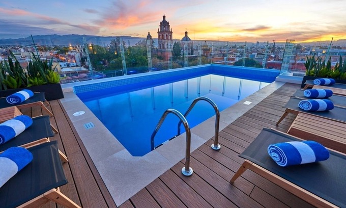 Centro Historico Casa | Trendy & Comfy Room in Historic Center | Explore San Luis Like a Local