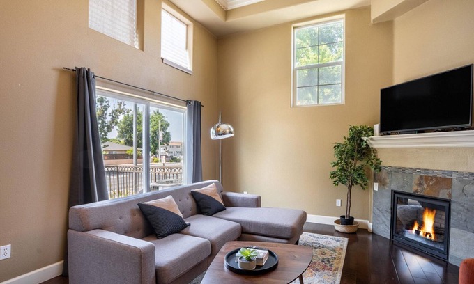 Fremont Casa | Trendy Fremont 3BR w/ Garage & Balcony, nr Park + Trail, by Blueground