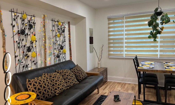 Tremont Apartamento | Trendy in Tremont, CLE (Lower)