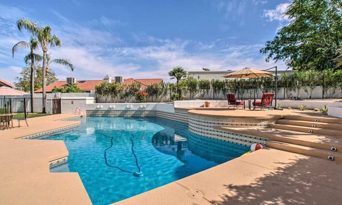 Paradise Valley Village Casa | Trendy Phoenix Home w/ Pool - Walk to Lookout Mtn!