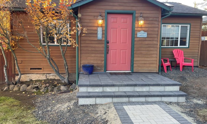 River West Cabaña | The Sunrise Cottage en el moderno West Side de Bend