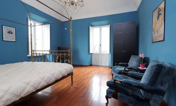 Repubblica Cama Y Desayuno | Trevi palazzo storico B&B La Suite Blu