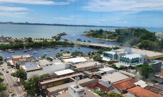 Triangulo das Bermudas Apartamento | Triângulo Praia do Canto (apto 503)