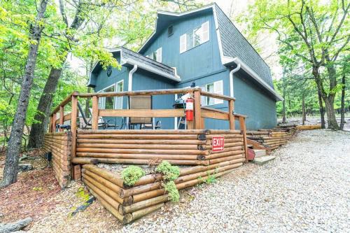 Indian Point Chalet De Esquí | Tribesman Resort #1 on Table Rock Lake by Silver Dollar City