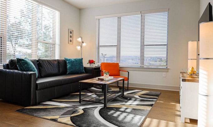 Chapel Hill Apartamento | Trilogy 207 · Luxury 1 BR apt | Sleep 4 w/Gym& Pool Chapel Hill*