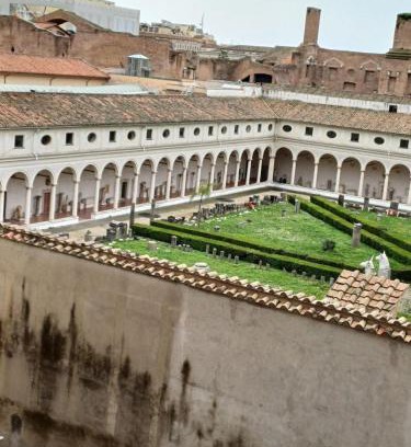 Rione XVIII Castro Pretorio Casa | TRIPLE big room AMAZING VIEW, for two o three person, in CENTER of ROME
