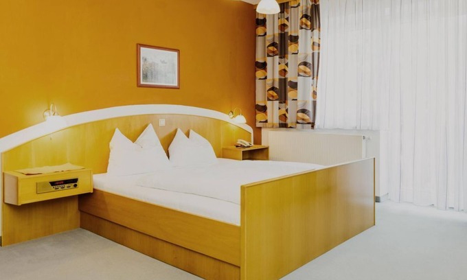 Loipersdorf bei Fuerstenfeld Casa | Triple room nature 1 night - B&B Number 1