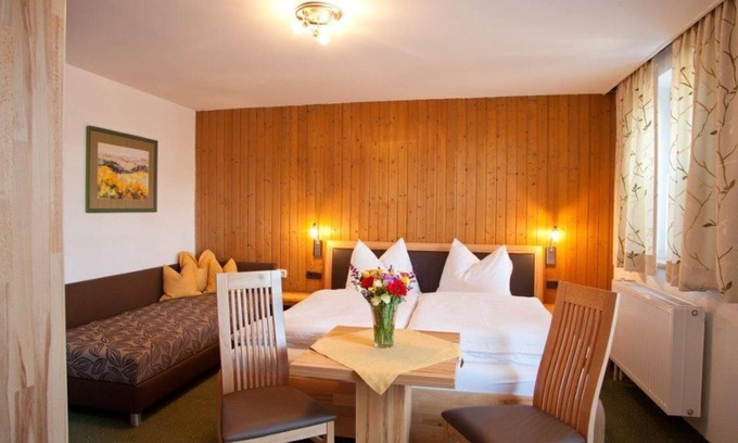 Faistenau Cabaña | Habitación Triple - Pension Schierl