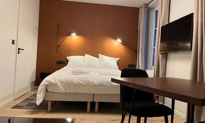 Villers-Cotterets Apartamento | Triple room with bathroom