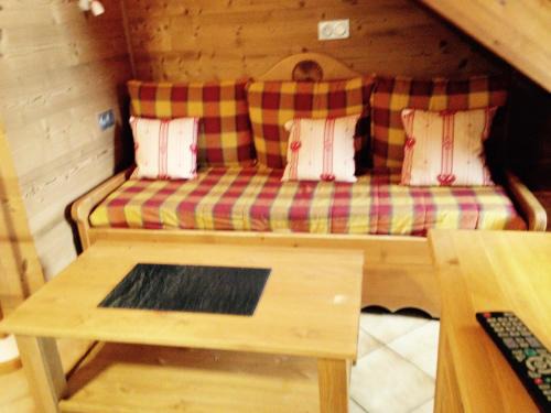 Valloire Apartamento | Triplex cosy à Valloire - 8 pers, animaux admis, parking et wifi - FR-1-263-178