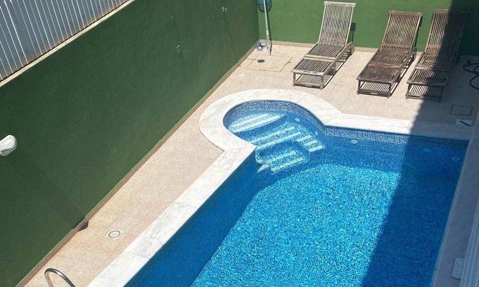 Oeiras Apartamento | Triplex Luxury Suite tor 5 people& beach&city&pool ( excellent for families)