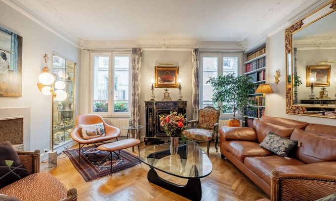 Ternes Apartamento | Triumphant Design, by Veeve