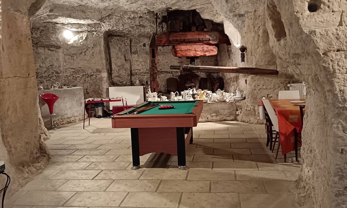Poce-sur-Cisse Casa | Troglodyte gîte in the heart of the Loire castles. Perfect for families.