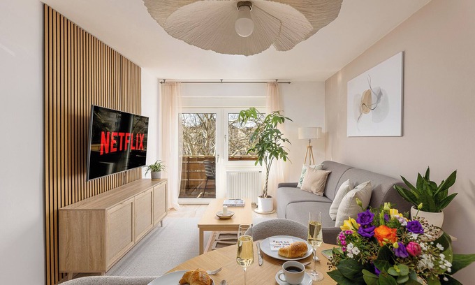 Bruchsal Apartamento | Troja Living - Apartment Helena am Park in the middle of Bruchsal