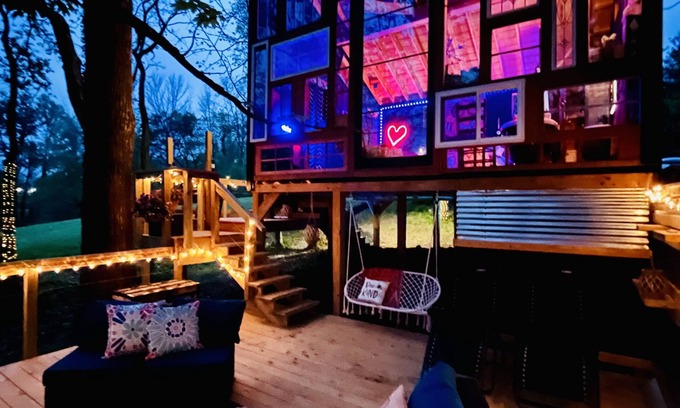 Doyle Apartamento | Trolley and The Treehouse #hiking #love #friendcation