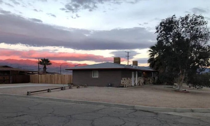 Mojave Desert Casa | Trona Oasis