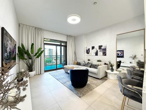 Umm Suqeim 3 Apartamento | Trophy Jumeriah Pearl Retreat with Great Pool & Gym in Madinat Jumeriah Living