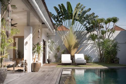 Seminyak Villa | Tropical 3bdr poolvilla in heart of Seminyak