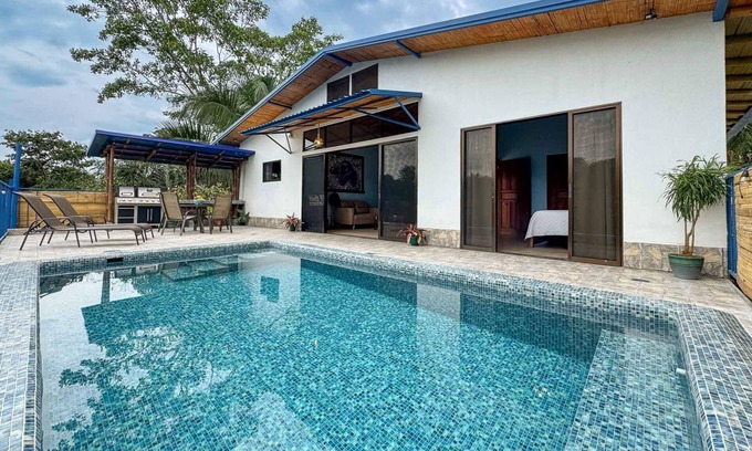 Quepos Casa | Tropical 3BR Casa Cayena, Private Pool, Wi-Fi & AC