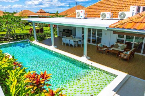 Hua Hin Apartamento | Tropical Family Villa with Pool Garden ML103