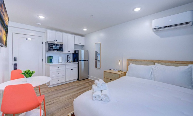 Galveston Apartamento | Tropical Jungle Studio