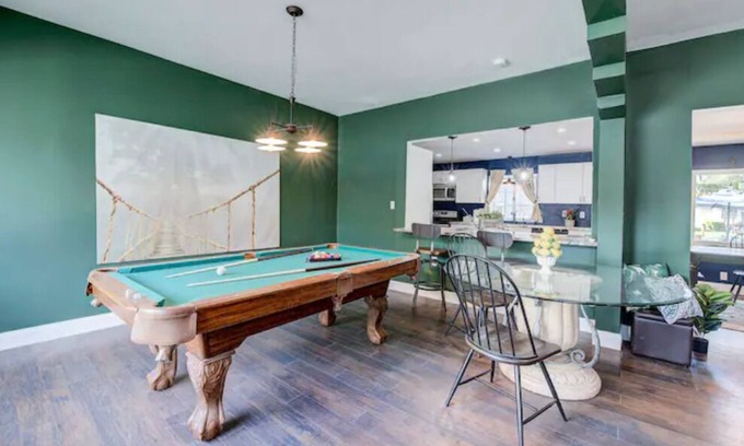 Poinciana Park Casa | Tropical Jungle House on the River