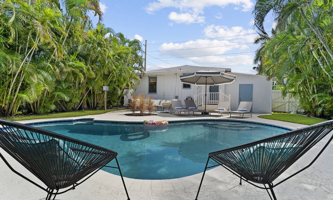 Southwest Casa | Tropical Oasis with Private Pool near Downtown West Palm Beach!!