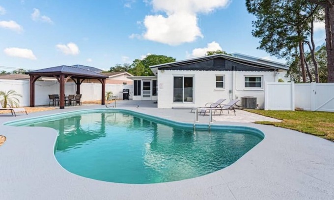 Disston Heights Casa | Tropical Oasis w/Pool near Beach