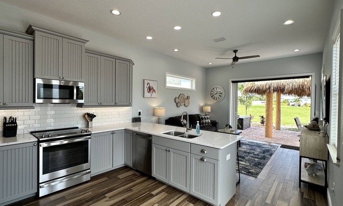 Polk City Complejo | Tropical Paradise Rental in Key West-Inspired Gated Resort