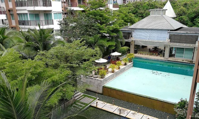 South Pattaya Complejo | Tropical Pool Garden Condo Downtown Pattaya, Bus a pie de calle
