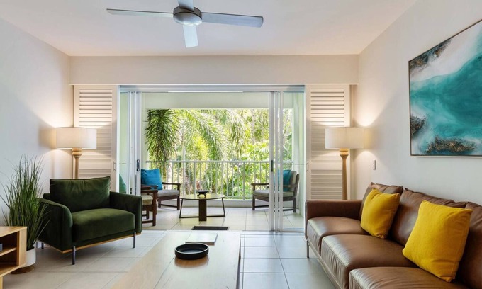 Palm Cove Complejo | Three Bedroom Apartment with Rooftop Spa and BBQ at Beach Club