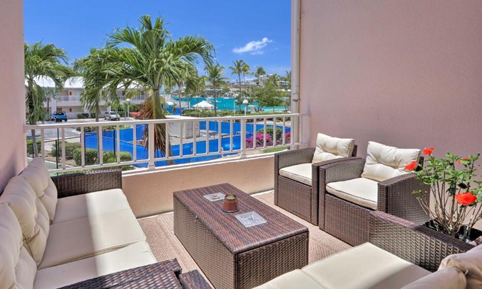 Nazareth Apartamento | Tropical St Thomas Resort Getaway with Pool Access!