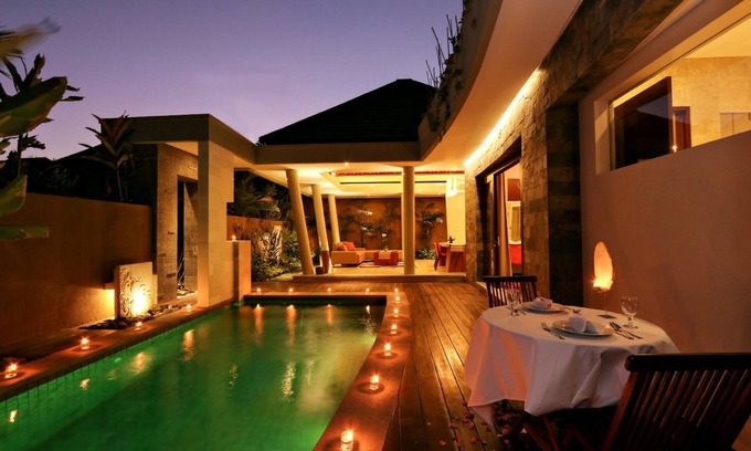 Dewi Sri Villa | Tropical Surroundings 1BR Villa - 3Min Drive To Eat Street! W/Private Swim Pool!