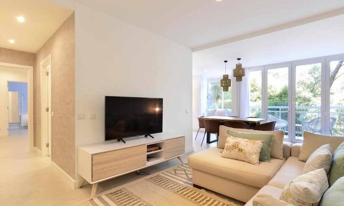 Quinta da Marinha Apartamento | Tropical View Cascais - CheckinHome