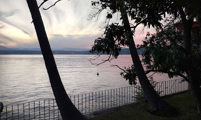Tequesquitengo Casa | Villa tropical al lado del lago "Teques" 1!/ A 2 horas de la ciudad de México