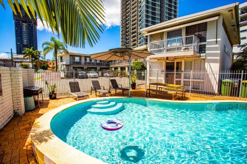 Mermaid Beach Hotel | Tropicana Motel