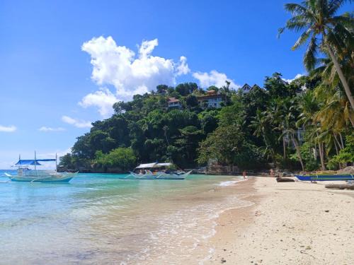 Balabag Villa | Tropicana Ocean Villas