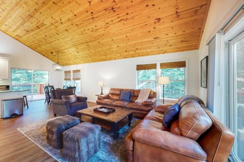 Truckee Casa | Trout Creek Retreat