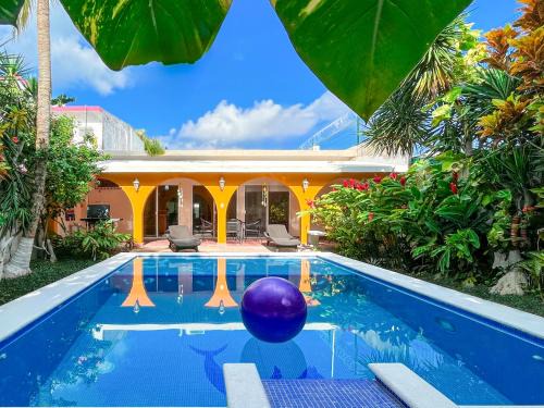 Colonia Adolfo Lopez Mateos Casa | Troy's House