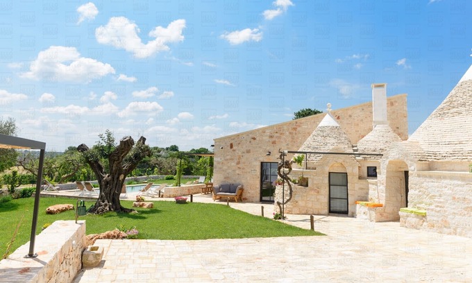 Castellana Grotte Villa | Trulli La Haya de Cucumo: complejo de lujo con trulli
