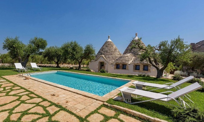 Martina Franca Villa | Trullo Atena - Tres Habitaciones Villa, Capacidad 7