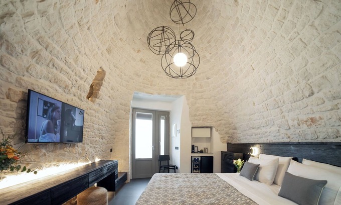 The Trulli of Alberobello Casa | Trullo delle Sfere, Luxury Trullo in the center of Alberobello