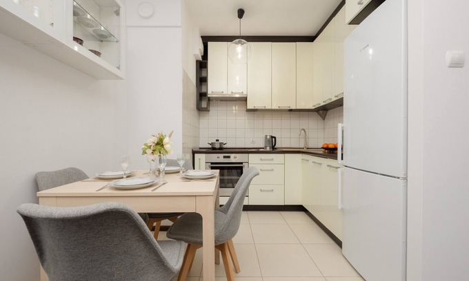Przymorze Apartamento | Trzy Żagle 3C | Apartment with Bathtub | Furnished Balcony | Gdańsk
