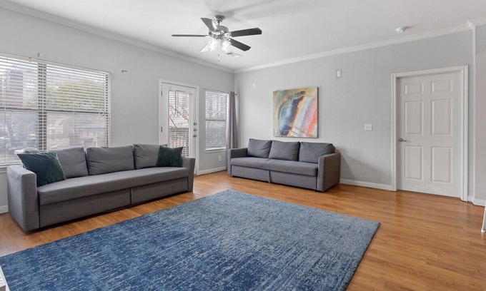 West Campus Condominio | TSC 300 Luckey · ATX 2 Bedroom w/ Pool, GREAT location!